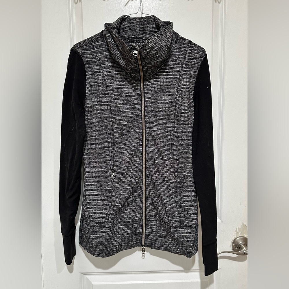 Lululemon Women’s Cowl Neck Zipper Jacket